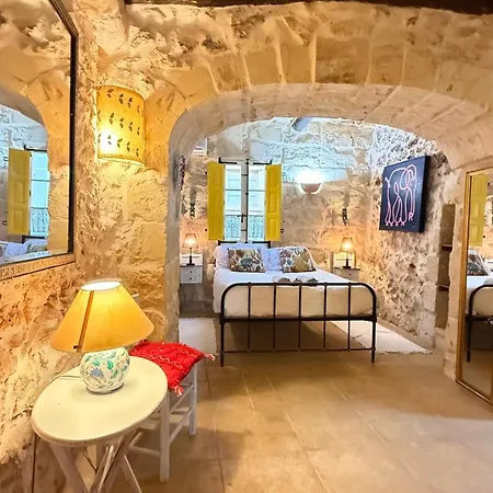 L'artiste * Xagħra